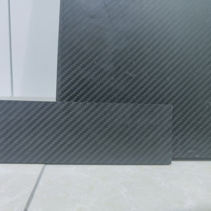 Plaques en fibre de carbone résistantes à la corrosion idéales pour la fabrication d'équipements marins - Product Image 1