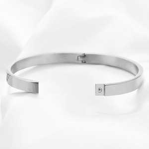 Women's 6Mm 18K Gold Diamond <b>Bracelet</b> Steel Gold Geometric Everyday Wear Jewelry <b>Set</b> Channel Setting - Product Image 3