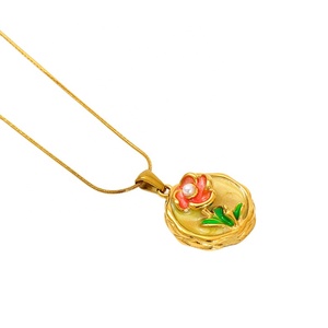 สร้อยคอจี้รูปดอกไม้เคลือบทอง 18k แบบขายส่ง ดีไซน์หยดน้ำมัน 3 มิติ สไตล์วินเทจ ทำจากสแตนเลส รูปดอกทิวลิป - Product Image 4