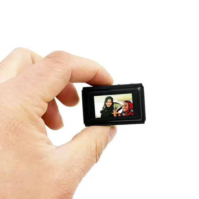Cute Vintage Mini Digital Camera Keychain for Kids Pocket-sized with CMOS Indoor Fun Very Mini Screen Working Vintage Keychain