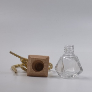 Bouteilles de parfum pour voiture en verre transparent de 10 ml, vides, rechargeables, avec bouchon à vis, diffuseur d'arômes suspendu pour voiture - Product Image 5