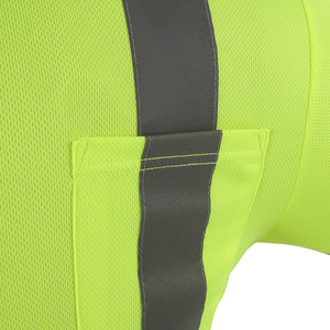 T-shirt Riflettente Personalizzata a Maniche Corte in Poliestere Giallo Fluorescente ad Asciugatura Rapida per Uniforme di Sicurezza Notturna - Product Image 2