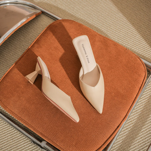 6777A Mules de punta puntiaguda para mujer, tacones altos de cuero PU, estilo coreano, tendencia de moda, zapatos sin cordones para todas las estaciones - Product Image 3