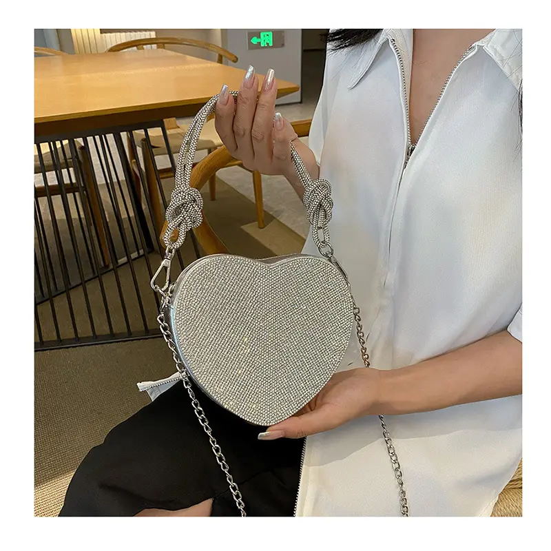 Bolsos de lujo con diseño de corazón de diamantes para mujer, bolso de hombro de piedra brillante para mujer, nuevo estilo 2023, bolso de mujer, monedero bonito para fiesta