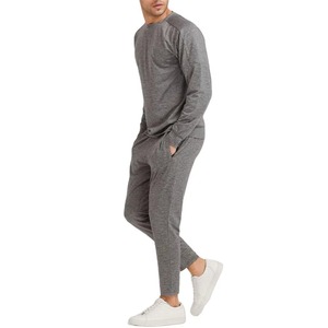 Conjuntos deportivos para hombre de cuello redondo gris, de alta calidad, muy vendidos, ajustados, hechos de algodón y poliéster. - Product Image 5