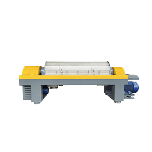 Centrifugeuse décanteuse automatique à haute vitesse et à cycle continu triphasée pour la séparation des boues pétrolières - Product Image 1