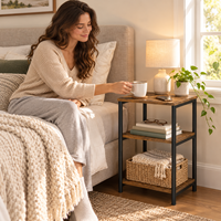 Table d'appoint vintage à 3 niveaux avec étagères imitation bois et structure métallique, petite table basse moderne pour salon et chambre à coucher