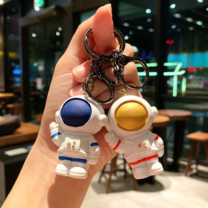 Porte-clés en plastique PVC 3D, motif astronaute robot <span class=keywords><strong>de</strong></span> dessin animé mignon, personnage <span class=keywords><strong>de</strong></span> l'histoire, pour sac à dos - Product Image 3