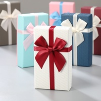 Boîte cadeau carrée avec couvercle et base en papier, boîte à bijoux de Noël à poignée, modèle 053004