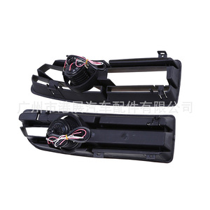 Faros Antiniebla para Volkswagen Bora Jetta con Lente Roja y Proyector Angel Eye para Modelos 1999-2005 - Product Image 1