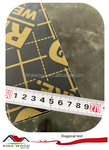 Núcleo de junta de dedo Tiras pequeñas Película negra Frente <span class=keywords><strong>Tablero</strong></span> de madera contrachapada fenólica Marina Formaldehído <span class=keywords><strong>para</strong></span> almacén de taller - Product Image 2