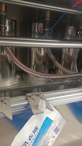 Thép Không Gỉ Mini Pouch Phụ Tự Hỗ Trợ Dọc Túi Làm Đầy Chất Lỏng Máy Đứng Spout Pouch Dầu Gội Chất Lỏng Phụ - Product Image 4