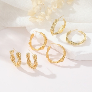 Populaire Argent Aiguille Mode C Anneau Boucle D'oreille Vintage Vieux Or Plié Irrégulier Femmes Bijoux Boucles D'oreilles - Product Image 1