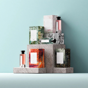 Perfume OEM de Marca en Oferta para Hombre y Mujer, Estilo Árabe, Aroma Lujoso, Especiado, Floral y Amaderado, Larga Duración, Ecológico, Regular - Product Image 1