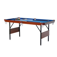 Table de billard pliable 5,5 pieds à prix de gros, table de snooker d'intérieur en MDF avec poches de récupération et accessoires