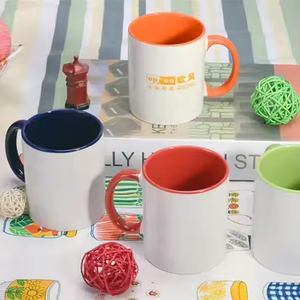 Mug à café/thé en céramique de 11 oz, blanc, avec revêtement pour sublimation, poignée et intérieur colorés / Personnalisation acceptée - Product Image 2
