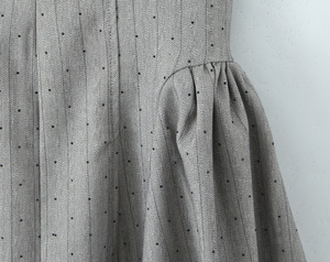 Vestido elegante y sexy con tirantes para mujer, Falda corta de cintura plisada con escote en V profundo de gama alta, vestido de gasa con diamantes de imitación - Product Image 5