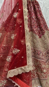 Lehenga Choli เสื้อผ้าอินเดียแบบดั้งเดิมความยาวถึงพื้นดีไซน์ทันสมัย - Product Image 3