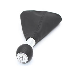 Funda de Cuero para Palanca de Cambios Manual de Volkswagen Golf, Diseño Ergonómico, 5 y 6 Velocidades - Product Image 4