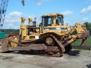 Topadora Cat D8R Usada Confiable con Motor y Caja de Cambios - Capacidad de Topado de 7.5m, Potencia de 320HP, Productividad Comprobada en Condiciones Difíciles - Product Image 4