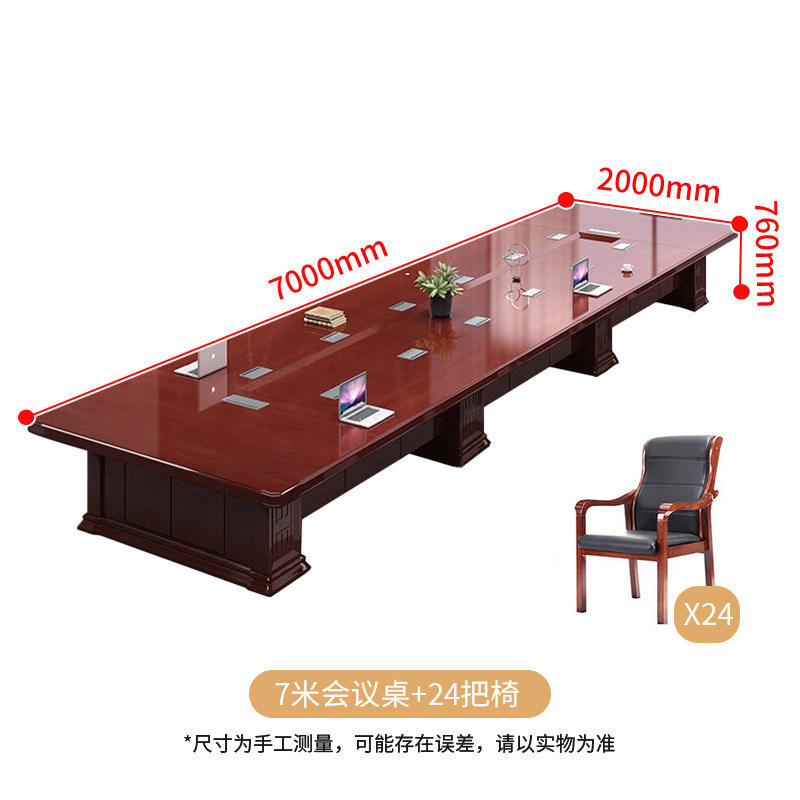 Table de 7,0 mètres avec 24 chaises