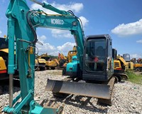 Excavatrice sur chenilles KOBELCO SK75-8 de haute qualité, 7 tonnes, moteur ISUZU puissant de 42 kW, capacité de la benne de 0,4 m³, moteur et boîte de vitesses d'occasion