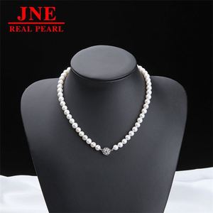 Kalung Mutiara Alami Manik-manik Bulat Putih dengan Gesper Bor Kalung Mutiara Putih Hadiah Hari Ibu untuk Lansia - Product Image 4