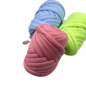 Hoyia wholesale supplier arm hand chunky yarn hollow tube velvet giant yarn Chunky Jumbo Yarn Wool