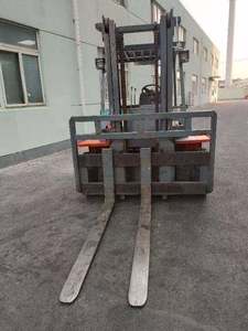 Chariots élévateurs d'occasion Heli Chariots élévateurs diesel Chariots élévateurs tout terrain 7t Engins de terrassement Machinerie de construction d'occasion 7t - Product Image 5