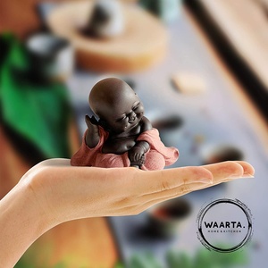 รูปปั้นพระแบบจีนสำหรับตกแต่งบนโต๊ะรูปปั้นเครื่องปั้นดินเผาขนาดเล็กที่สวยงามน่ารัก - Product Image 6