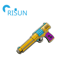 Sản Xuất Kim Loại Tùy Chỉnh <span class=keywords><strong>Mini</strong></span> 3D Cổ Bạc Súng Ve Áo Pins Huy Hiệu Men Shooter Súng Trường Súng Súng <span class=keywords><strong>Pin</strong></span> Trâm - Product Image 3