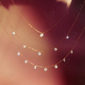 Collana Choker Gemnel di Tendenza in Argento 925 con Charm Minimalista Rotondo Forato con Zirconi Cubici Trasparenti - Product Image 5