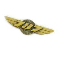 Fournisseur de broches en émail doux personnalisables de 39 mm en or antique pour la série BOEING 737-747-787 en gros