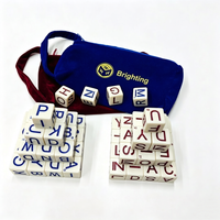 Jeu de dés en plastique avec lettres de l'alphabet et sac de rangement en velours, jeu de dés pour l'orthographe, jouet éducatif pour enfants, pour jeux de société