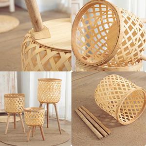 Support de plantes en rotin naturel tressé du Vietnam avec pieds en bois, panier de rangement en bambou, présentoir pour plantes, décoration bohème intérieure/extérieure – Fabricant - Product Image 5