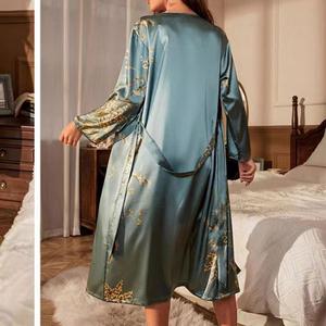 Robes de Demoiselles d'Honneur de Luxe à Imprimé Floral 2026, Pyjamas en Satin de Soie - Product Image 3