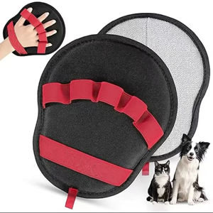 Guante Eléctrico Rojo Elástico de Cinco Dedos para Quitar Pelo de Mascotas, Guante Reutilizable para Limpiar Sofás, Alfombras y Muebles - Product Image 1