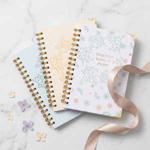 Agenda Espiral para Profesor con Diseño Floral Impreso, Organizador, Cuaderno con Encuadernación Dorada, Diseño Pastel - Product Image 1