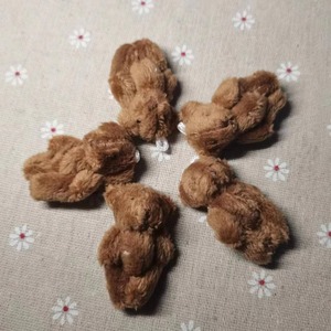 Osito de Peluche Pequeño de 4.5cm con Brazos y Piernas Móviles para Ramos de Flores, Cajas de Dulces para Bodas, Decoración de Ropa y Cabello - Product Image 6