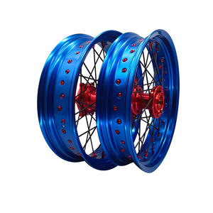 Nouveaux Offre Spéciale 17 pouces bleu jante rouge moyeu Supermoto ensembles de roues pour EXC SXF 125 <span class=keywords><strong>250</strong></span> 450 2003 - <span class=keywords><strong>2023</strong></span> - Product Image 2