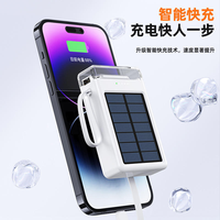 Banque d'alimentation solaire portable compacte en gros avec câble intégré, lampe de poche, batterie externe, personnalisable pour cadeaux