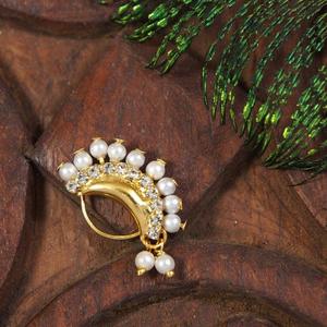 Anillo de Nariz Nath Nathani con Diseño de Flor y Perlas Chapadas en Oro Indio para Mujer, Joyería para Bodas y Festivales, Regalo - Product Image 3