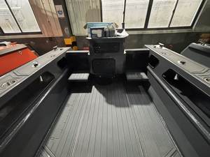 Barca da Pesca in Alluminio ad Alte Prestazioni 6,25m 21ft con Cabina Aperta e Pontoni in Vendita - Product Image 4