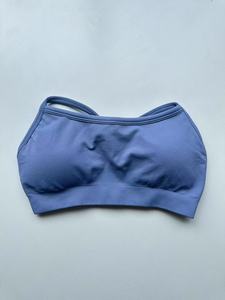 Completo Sportivo da Palestra Hot Seamless con Logo Personalizzato, Pantaloncini Push-Up Arricciati e Reggiseno Nero Incrociato per <span class=keywords><strong>Abbigliamento</strong></span> Sportivo da Donna Outdoor - Product Image 2