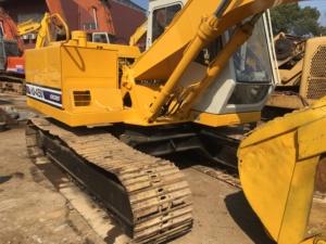 Haute qualité hydraulique chenille utilisé pelle KATO HD-450 2023 modèle forte puissance faible heures de travail pompe moteur bon fonctionnement - Product Image 3