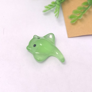 100 pièces de figurines lumineuses miniatures d'animaux marins, adorables modèles de poissons 3D qui brillent dans le noir pour la décoration de maison de poupée, jardin féerique et paysage - Product Image 2