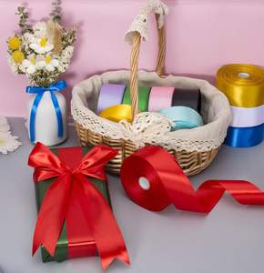 Лента из 100% полиэстера, красная, однотонная, сатиновая, 1 1/2 дюйма, 50 ярдов, для рукоделия, упаковки подарков, флористики, декора свадеб и вечеринок - Product Image 4