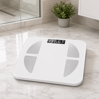 Balance connectée Bluetooth intelligente en verre trempé blanc avec écran LCD pour la maison, la salle de bain, le suivi de la forme physique et du poids (BMI) – Articles professionnels