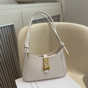 Bolso cruzado con <span class=keywords><strong>cadena</strong></span> a la moda, bolso negro para axilas <span class=keywords><strong>de</strong></span> nicho, nuevo bolso <span class=keywords><strong>de</strong></span> hombro a la moda para cosméticos - Product Image 2