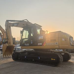Excavatrice sur chenilles Cat 320D d'occasion, haute efficacité opérationnelle, capacité de la benne de 1,53 mètre cube, poids de 21 500 kilogrammes - Product Image 2
